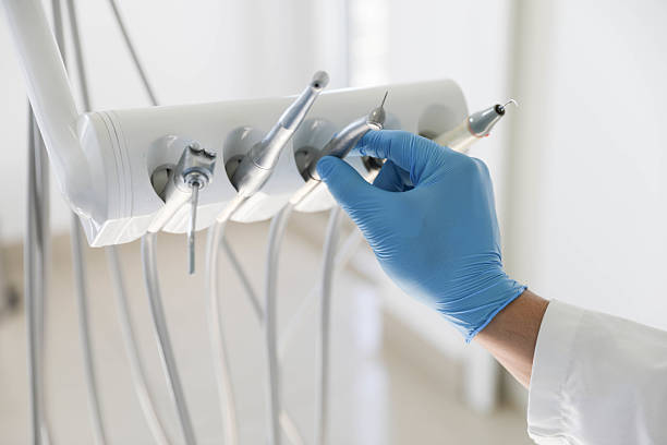 Professional Emergency Dentist technician working in Snyder, TX